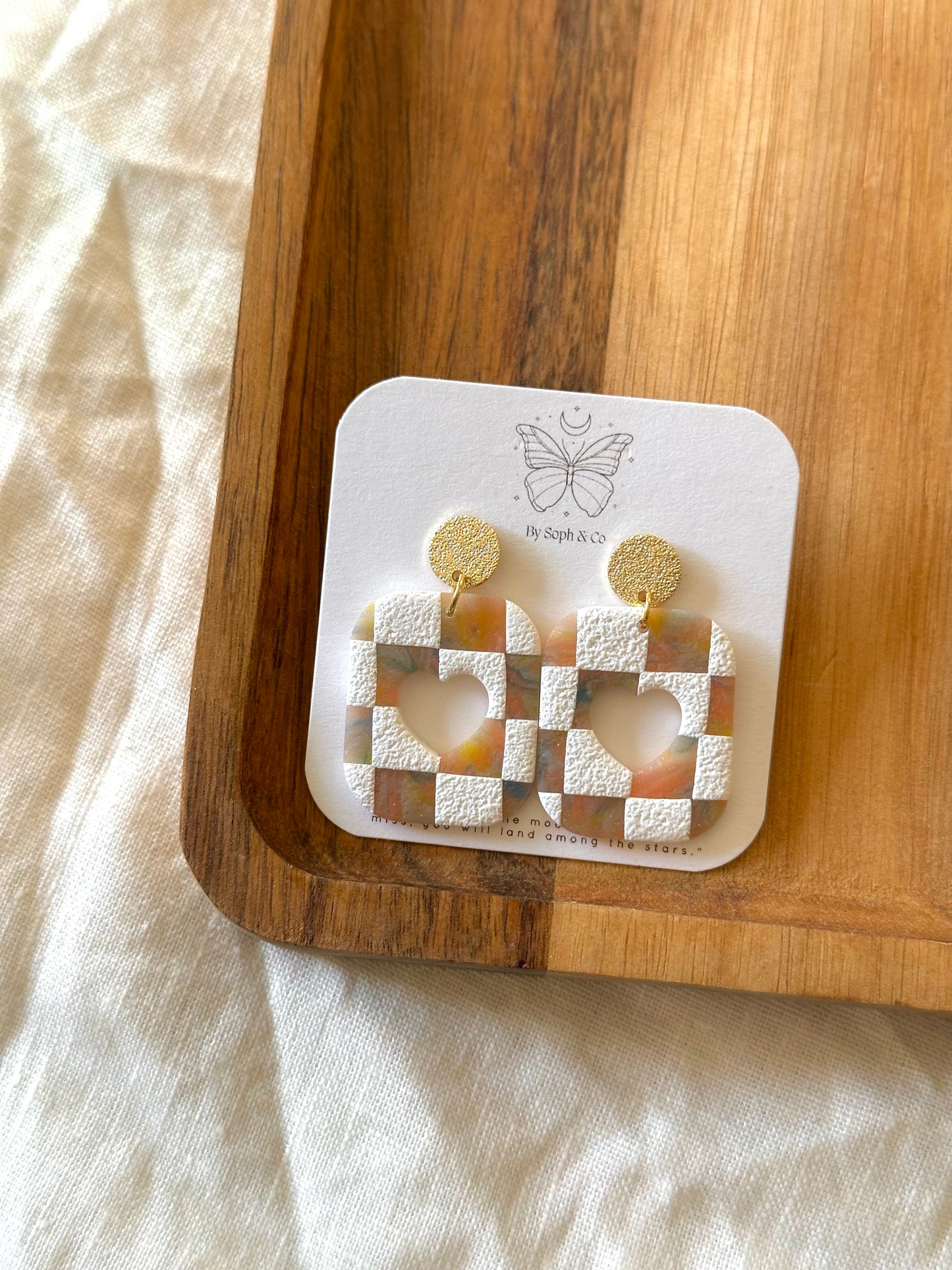 Center Heart Earrings (more colors)