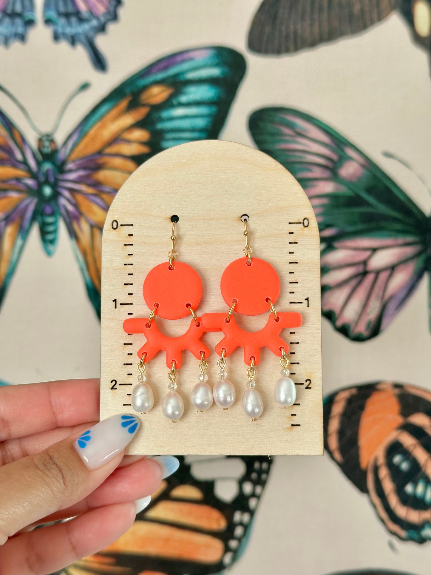 Sun Rays & Pearls - Neon Coral