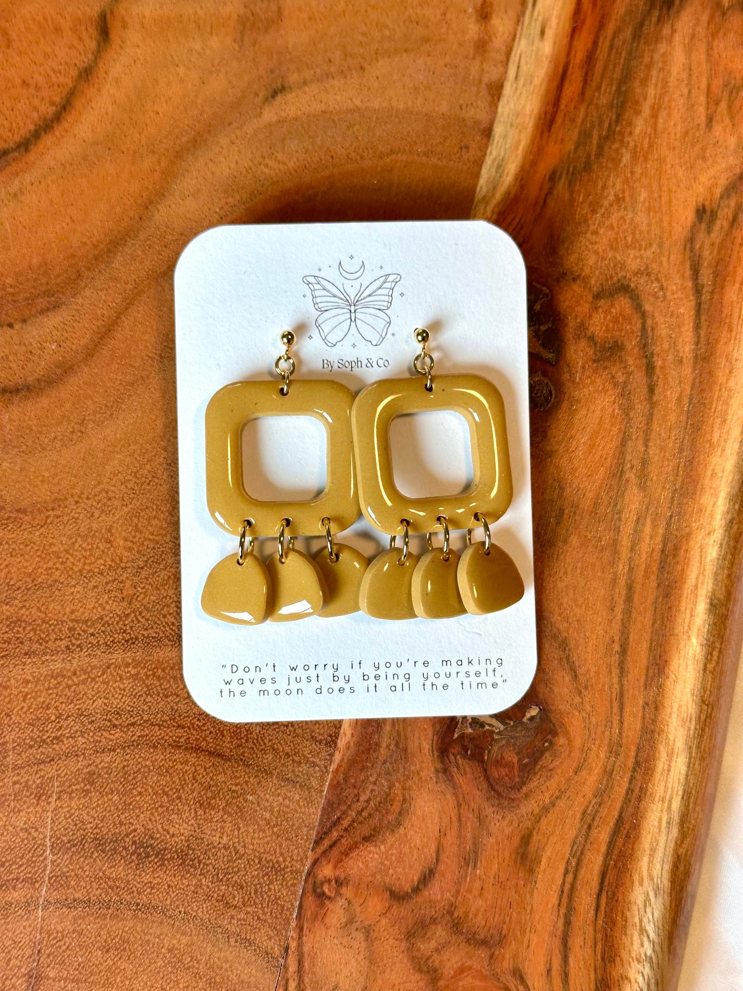 Tetra Dangles - Golden Yellow