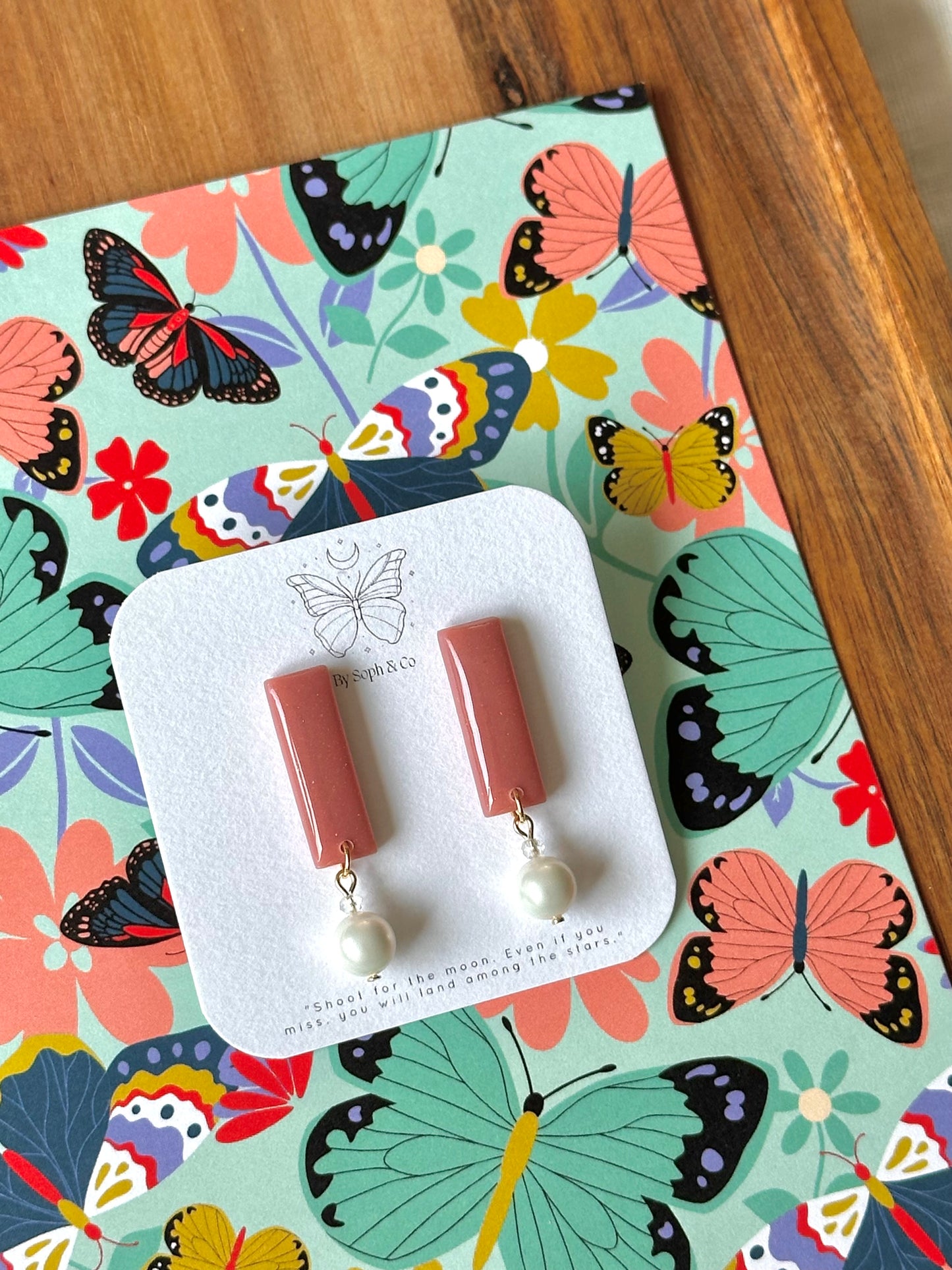 Lyra Earrings - Shimmery Pink