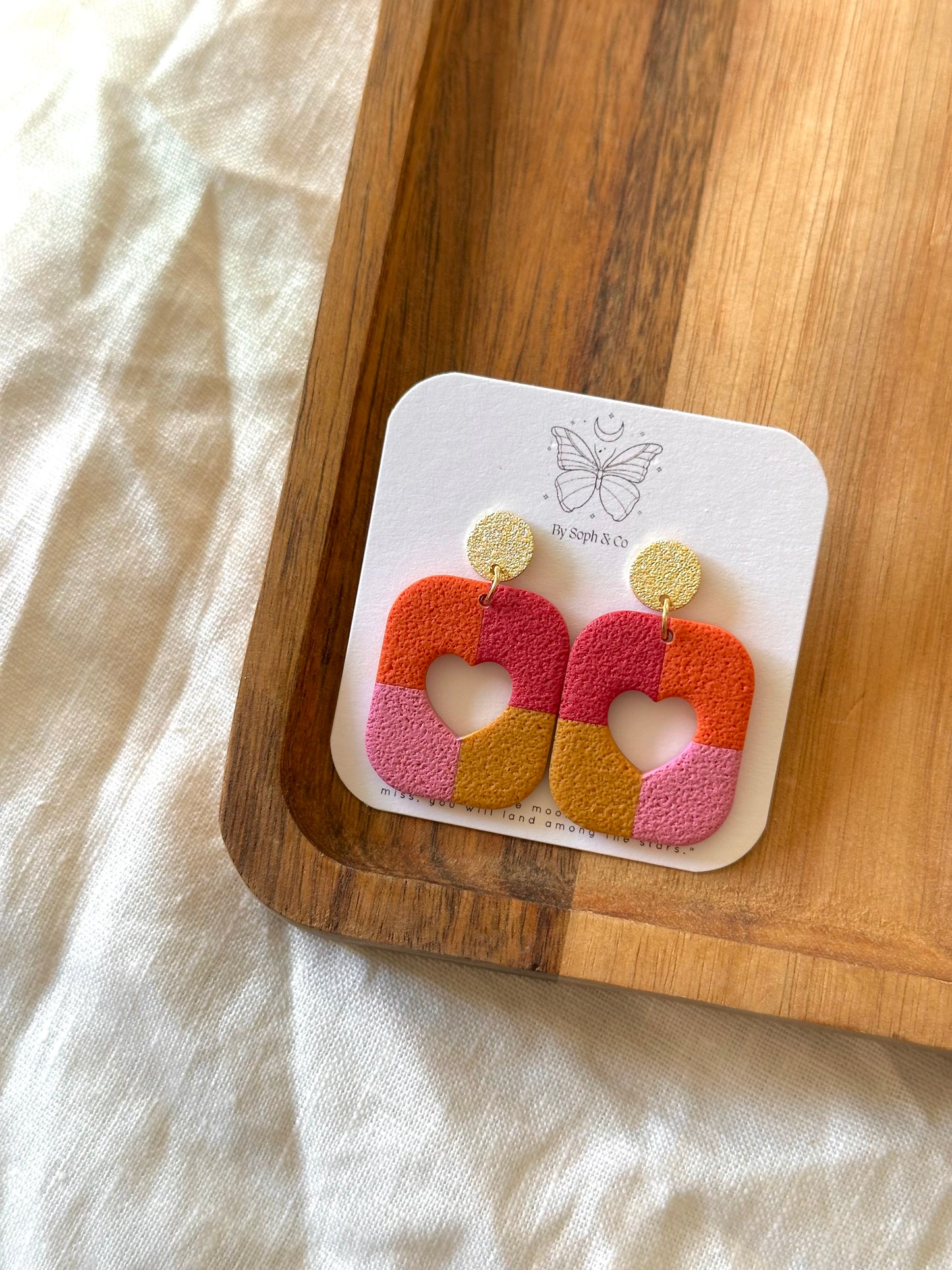 Center Heart Earrings (more colors)
